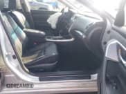 ✅ 2015 Nissan Altima SL • VIN: 1N4BL3AP6FC267041 • Lot: 41561523. Wystawiony na IAAI z przebiegiem 128 522 mil. Bezpłatny archiwum sprzedaży aukcyjnych z USA i szczegółowy raport historii pojazdu na DreamBid. Zdjęcie 5.