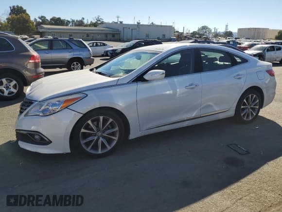 ✅ 2015 Hyundai Azera • VIN: KMHFG4JG9FA483222 • Lot: 76129724. Listed on Copart with 49,856 mi. Free auction sales archive from the USA and detailed vehicle history report at DreamBid. Image 1.