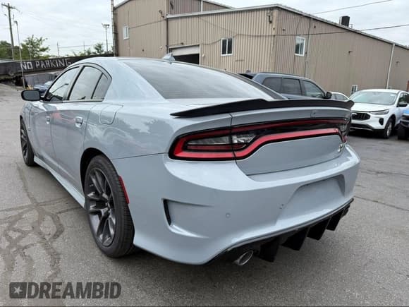 ✅ 2021 Dodge Charger Scat Pack Widebody • VIN: 2C3CDXGJXMH581053 • Lot: 43653869. Wystawiony na IAAI z przebiegiem 46 343 mil. Bezpłatny archiwum sprzedaży aukcyjnych z USA i szczegółowy raport historii pojazdu na DreamBid. Zdjęcie 3.