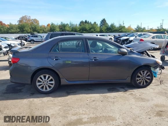✅ 2010 Toyota Corolla • VIN: 1NXBU4EE4AZ381480 • Лот: 43621999. Опубликован ранее на IAAI с пробегом 70 070 миль. Бесплатный доступ к архиву аукционных продаж из США и подробный отчёт об истории автомобиля на DreamBid. Изображение 14.