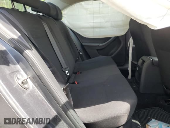 ✅ 2015 Volkswagen Jetta SE • VIN: 3VWD17AJ1FM245438 • Lot: 58515485. Listed on Copart with 117,796 mi. Free auction sales archive from the USA and detailed vehicle history report at DreamBid. Image 10.