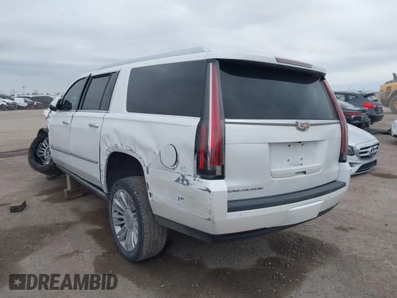 ✅ 2016 Cadillac Escalade ESV Platinum • VIN: 1GYS3KKJXGR417479 • Lot: 41229407. Wystawiony na IAAI z przebiegiem 139 024 mil. Bezpłatny archiwum sprzedaży aukcyjnych z USA i szczegółowy raport historii pojazdu na DreamBid. Zdjęcie 3.