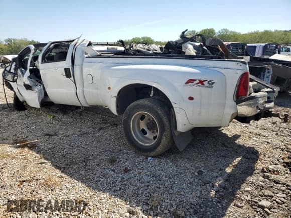 ✅ 2007 Ford F-350 XL • VIN: 1FTWW33P47EB13675 • Lot: 74038024. Listed on Copart with Not provided. Free auction sales archive from the USA and detailed vehicle history report at DreamBid. Image 2.