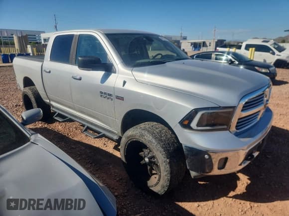 ✅ 2015 Ram 1500 Big Horn • VIN: 1C6RR7LT6FS787553 • Лот: 90073425. Опубликован ранее на Copart с пробегом 111 415 миль. Бесплатный доступ к архиву аукционных продаж из США и подробный отчёт об истории автомобиля на DreamBid. Изображение 4.