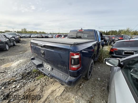 ✅ 2022 Ram 1500 Sport • VIN: 1C6SRFTT9NN388659 • Lot: 71803595. Wystawiony na Copart z przebiegiem 68 780 mil. Bezpłatny archiwum sprzedaży aukcyjnych z USA i szczegółowy raport historii pojazdu na DreamBid. Zdjęcie 3.
