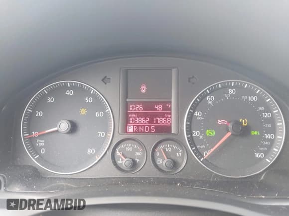 ✅ 2009 Volkswagen Jetta SE • VIN: 3VWRM71KX9M162651 • Lot: 43700938. Wystawiony na IAAI z przebiegiem 103 862 mil. Bezpłatny archiwum sprzedaży aukcyjnych z USA i szczegółowy raport historii pojazdu na DreamBid. Zdjęcie 7.