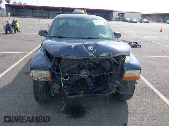 2004 Dodge Dakota Sport z VIN 1D7GL32NX4S690551, wystawiony jako IAAI lot #41421933 z przebiegiem 94 638 mil mil oraz . Historia ofert i sprzedaży dostępna na DreamBid. Obrazek 12.