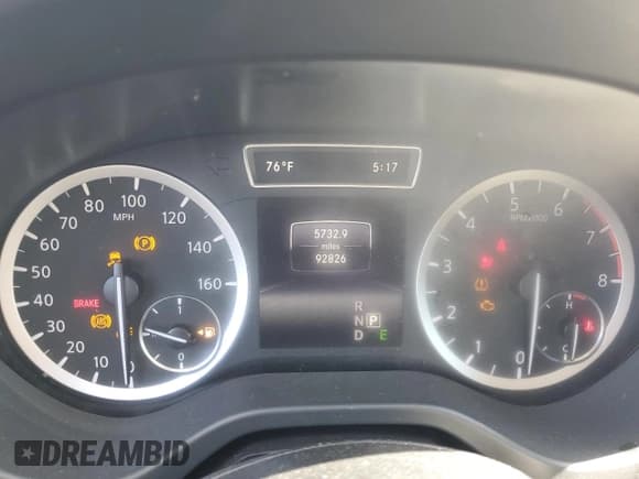 ✅ 2018 Infiniti QX30 Premium • VIN: SJKCH5CP9JA045314 • Lot: 71092395. Wystawiony na Copart z przebiegiem 92 826 mil. Bezpłatny archiwum sprzedaży aukcyjnych z USA i szczegółowy raport historii pojazdu na DreamBid. Zdjęcie 9.