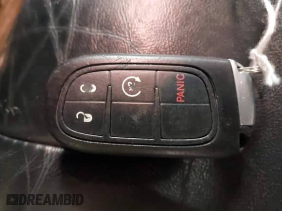 ✅ 2016 Jeep Cherokee Limited • VIN: 1C4PJMDS3GW349949 • Lot: 41227866. Wystawiony na IAAI z przebiegiem 95 207 mil. Bezpłatny archiwum sprzedaży aukcyjnych z USA i szczegółowy raport historii pojazdu na DreamBid. Zdjęcie 11.