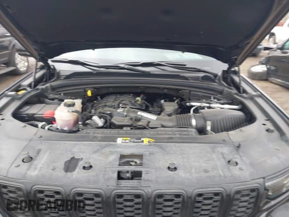 ✅ 2023 Jeep Grand Cherokee Laredo • VIN: 1C4RJHAG4PC599198 • Lot: 41741474. Listed on IAAI with 19,162 mi. Free auction sales archive from the USA and detailed vehicle history report at DreamBid. Image 10.