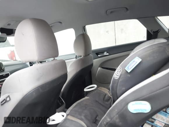 ✅ 2020 Hyundai Tucson SEL • VIN: KM8J33AL3LU177589 • Лот: 43326570. Опубликован ранее на IAAI с пробегом 84 638 миль. Бесплатный доступ к архиву аукционных продаж из США и подробный отчёт об истории автомобиля на DreamBid. Изображение 18.