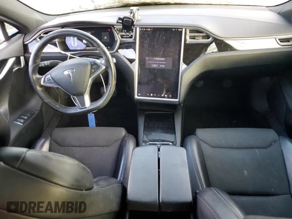 ✅ 2017 Tesla Model S 100D • VIN: 5YJSA1E29HF197012 • Lot: 93558795. Wystawiony na Copart z przebiegiem 89 723 mil. Bezpłatny archiwum sprzedaży aukcyjnych z USA i szczegółowy raport historii pojazdu na DreamBid. Zdjęcie 8.