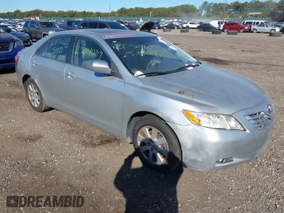 ✅ 2007 Toyota Camry LE • VIN: JTNBK46K673010247 • Лот: 43433754. Опубликован ранее на IAAI с пробегом Не указан. Бесплатный доступ к архиву аукционных продаж из США и подробный отчёт об истории автомобиля на DreamBid. Изображение 1.