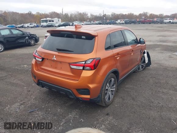 ✅ 2020 Mitsubishi Outlander ES • VIN: JA4AP3AU6LU028346 • Lot: 43602174. Listed on IAAI with 83,593 mi. Free auction sales archive from the USA and detailed vehicle history report at DreamBid. Image 4.