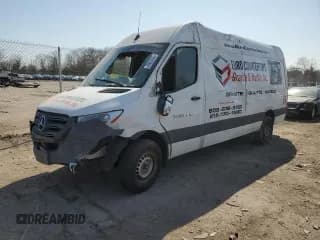 ✅ 2019 Mercedes-Benz Sprinter • VIN: WD3PF1CD7KP059861 • Lot: 48863255. Wystawiony na Copart z przebiegiem Nie podano. Bezpłatny archiwum sprzedaży aukcyjnych z USA i szczegółowy raport historii pojazdu na DreamBid. Zdjęcie 1.