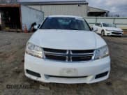 ✅ 2014 Dodge Avenger SE • VIN: 1C3CDZAB2EN160823 • Lot: 42765185. Wystawiony na Copart z przebiegiem 213 779 mil. Bezpłatny archiwum sprzedaży aukcyjnych z USA i szczegółowy raport historii pojazdu na DreamBid. Zdjęcie 5.