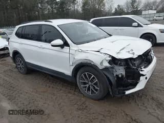 ✅ 2021 Volkswagen Tiguan S • VIN: 3VV1B7AX0MM029375 • Lot: 43877067. Listed on IAAI with 17,258 mi. Free auction sales archive from the USA and detailed vehicle history report at DreamBid. Image 1.
