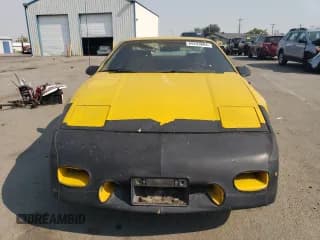 ✅ 1986 Pontiac Fiero • VIN: 1G2PG9796GP256622 • Lot: 69203894. Wystawiony na Copart z przebiegiem 38 964 mil. Bezpłatny archiwum sprzedaży aukcyjnych z USA i szczegółowy raport historii pojazdu na DreamBid. Zdjęcie 5.