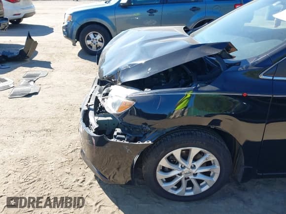 ✅ 2019 Nissan Sentra SV • VIN: 3N1AB7AP4KL627814 • Lot: 43086357. Listed on IAAI with 89,110 mi. Free auction sales archive from the USA and detailed vehicle history report at DreamBid. Image 6.