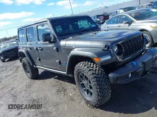 ✅ 2024 Jeep Wrangler Willys • VIN: 1C4RJXN61RW322456 • Lot: 41747226. Wystawiony na IAAI z przebiegiem 2 043 mil. Bezpłatny archiwum sprzedaży aukcyjnych z USA i szczegółowy raport historii pojazdu na DreamBid. Zdjęcie 1.