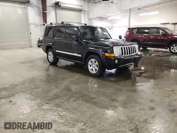 ✅ 2008 Jeep Commander Limited • VIN: 1J8HG58258C245090 • Lot: 68626645. Listed on Copart with 234,232 mi. Free auction sales archive from the USA and detailed vehicle history report at DreamBid. Image 14.
