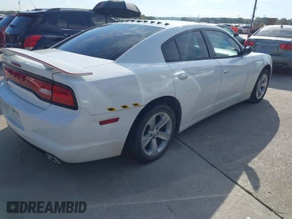 2012 Dodge Charger SE with VIN 2C3CDXBG7CH201645, listed as a IAAI auction lot 43466523 with 175,298 mi miles and . Bid and sale history available at DreamBid. Image 4.