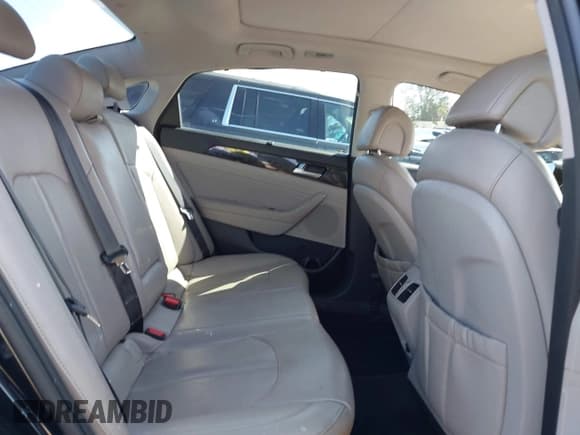 ✅ 2015 Hyundai Sonata Limited • VIN: 5NPE34AF6FH011894 • Лот: 43464187. Опубликован ранее на IAAI с пробегом 140 749 миль. Бесплатный доступ к архиву аукционных продаж из США и подробный отчёт об истории автомобиля на DreamBid. Изображение 8.