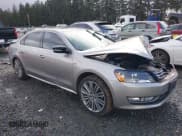 ✅ 2014 Volkswagen Passat SE • VIN: 1VWBT7A31EC100743 • Lot: 41786342. Wystawiony na IAAI z przebiegiem 99 338 mil. Bezpłatny archiwum sprzedaży aukcyjnych z USA i szczegółowy raport historii pojazdu na DreamBid. Zdjęcie 1.
