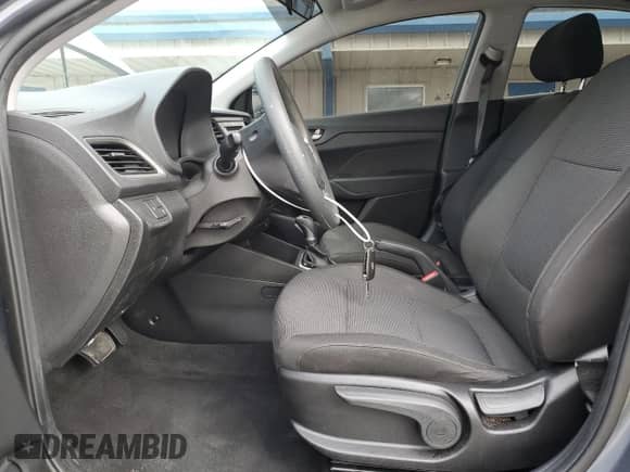 2019 Hyundai Accent SE z VIN 3KPC24A3XKE062023, wystawiony jako Copart lot #37082254 z przebiegiem 65 710 mil mil oraz . Historia ofert i sprzedaży dostępna na DreamBid. Obrazek 7.