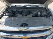 ✅ 2018 Chevrolet Silverado 1500 LT • VIN: 1GCPCREC7JF116128 • Lot: 42902108. Wystawiony na IAAI z przebiegiem 332 831 mil. Bezpłatny archiwum sprzedaży aukcyjnych z USA i szczegółowy raport historii pojazdu na DreamBid. Zdjęcie 10.