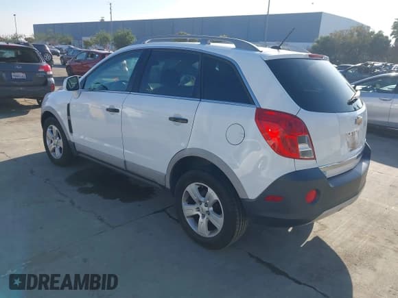 ✅ 2014 Chevrolet Captiva Sport LS • VIN: 3GNAL2EK8ES587721 • Лот: 43803203. Опубликован ранее на IAAI с пробегом 172 441 миль. Бесплатный доступ к архиву аукционных продаж из США и подробный отчёт об истории автомобиля на DreamBid. Изображение 3.