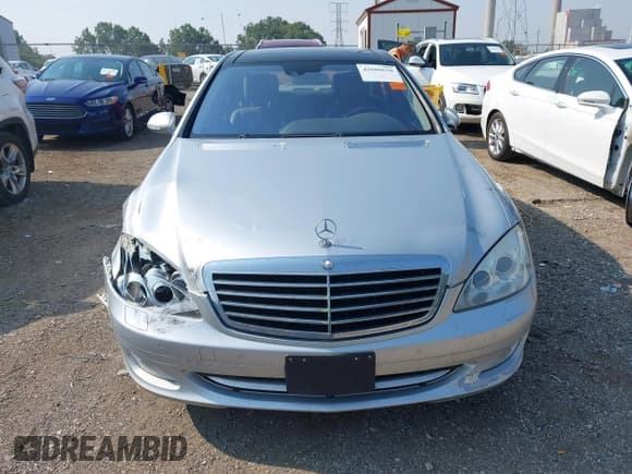 ✅ 2007 Mercedes-Benz S 550 • VIN: WDDNG86X87A135757 • Lot: 42880630. Listed on IAAI with 149,065 mi. Free auction sales archive from the USA and detailed vehicle history report at DreamBid. Image 12.