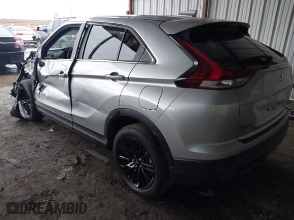 ✅ 2024 Mitsubishi Eclipse Cross LE • VIN: JA4ATVAA0RZ073419 • Lot: 42171208. Listed on IAAI with 5,606 mi. Free auction sales archive from the USA and detailed vehicle history report at DreamBid. Image 3.