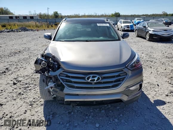 ✅ 2017 Hyundai Santa Fe Ultimate • VIN: 5XYZW4LA8HG407832 • Лот: 86699155. Опубликован ранее на Copart с пробегом 82 780 миль. Бесплатный доступ к архиву аукционных продаж из США и подробный отчёт об истории автомобиля на DreamBid. Изображение 5.