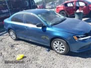 ✅ 2015 Volkswagen Jetta SE • VIN: 3VWD17AJ7FM414748 • Lot: 43479324. Wystawiony na IAAI z przebiegiem 166 379 mil. Bezpłatny archiwum sprzedaży aukcyjnych z USA i szczegółowy raport historii pojazdu na DreamBid. Zdjęcie 13.