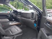 ✅ 2022 Chevrolet Silverado 1500 LT Trail Boss • VIN: 3GCUDFEDXNG527387 • Lot: 42269841. Wystawiony na IAAI z przebiegiem Nie podano. Bezpłatny archiwum sprzedaży aukcyjnych z USA i szczegółowy raport historii pojazdu na DreamBid. Zdjęcie 5.