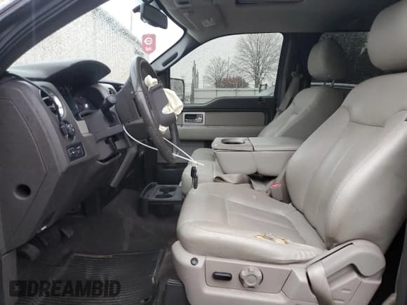 ✅ 2010 Ford F-150 XL • VIN: 1FTFW1EV8AFD53247 • Lot: 93210345. Wystawiony na Copart z przebiegiem 100 726 mil. Bezpłatny archiwum sprzedaży aukcyjnych z USA i szczegółowy raport historii pojazdu na DreamBid. Zdjęcie 7.