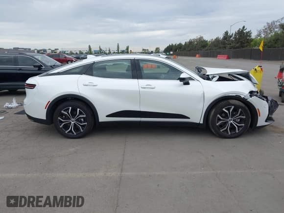 ✅ 2023 Toyota Crown Limited • VIN: JTDAAAAF9P3012473 • Lot: 43412592. Listed on IAAI with 22,536 mi. Free auction sales archive from the USA and detailed vehicle history report at DreamBid. Image 13.