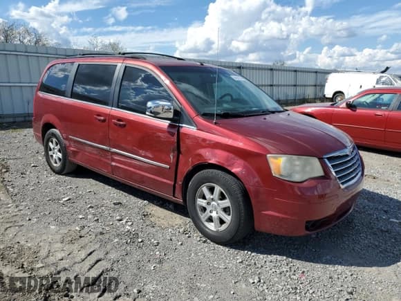 ✅ 2010 Chrysler Town & Country Touring Plus • VIN: 2A4RR8DX0AR321024 • Lot: 84940225. Wystawiony na Copart z przebiegiem 246 813 mil. Bezpłatny archiwum sprzedaży aukcyjnych z USA i szczegółowy raport historii pojazdu na DreamBid. Zdjęcie 4.