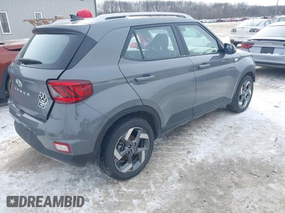 ✅ 2022 Hyundai Venue Limited • VIN: KMHRC8A31NU136901 • Lot: 41602937. Listed on IAAI with 49,096 mi. Free auction sales archive from the USA and detailed vehicle history report at DreamBid. Image 4.