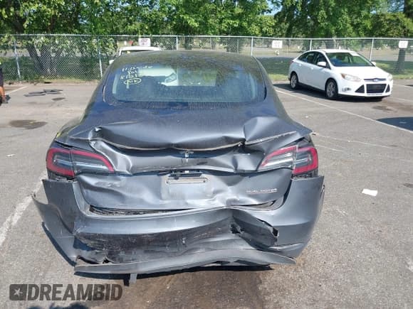 ✅ 2023 Tesla Model 3 Performance • VIN: 5YJ3E1EC7PF690980 • Лот: 42969929. Опубликован ранее на IAAI с пробегом 46 804 миль. Бесплатный доступ к архиву аукционных продаж из США и подробный отчёт об истории автомобиля на DreamBid. Изображение 16.