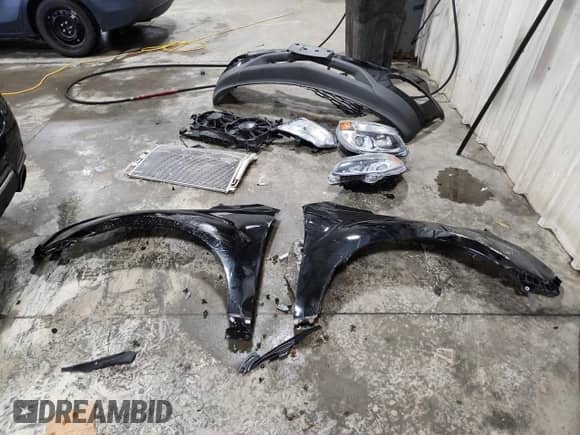 2017 Chevrolet Equinox Premier с VIN 2GNFLGE35H6177537, выставлен на аукционе Copart как лот 80889715 с пробегом 73 676 миль миль и Списание • Salvage title. История ставок и продаж доступна на DreamBid. Изображение 13.