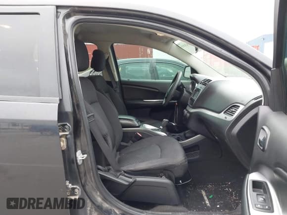 ✅ 2012 Dodge Journey SXT • VIN: 3C4PDDBG0CT325226 • Lot: 43424555. Listed on IAAI with 226,251 mi. Free auction sales archive from the USA and detailed vehicle history report at DreamBid. Image 5.