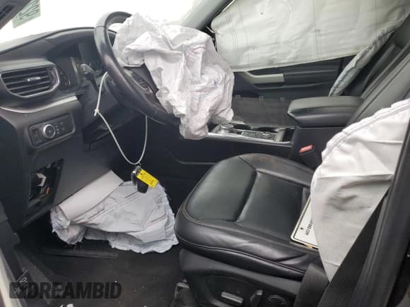 ✅ 2021 Ford Explorer XLT • VIN: 1FMSK8DH4MGB13265 • Лот: 92210975. Опубликован ранее на Copart с пробегом Не указан. Бесплатный доступ к архиву аукционных продаж из США и подробный отчёт об истории автомобиля на DreamBid. Изображение 7.