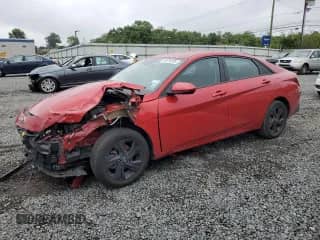 2022 Hyundai Elantra SEL z VIN 5NPLS4AG6NH082207, wystawiony jako Copart lot #59735395 z przebiegiem 48 015 mil mil oraz Szkoda całkowita • Salvage title. Historia ofert i sprzedaży dostępna na DreamBid. Obrazek 1.