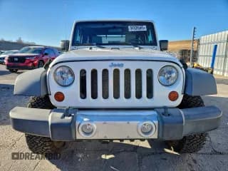 ✅ 2009 Jeep Wrangler X • VIN: 1J4FA24129L776903 • Лот: 94936565. Опубликован ранее на Copart с пробегом 180 843 миль. Бесплатный доступ к архиву аукционных продаж из США и подробный отчёт об истории автомобиля на DreamBid. Изображение 5.