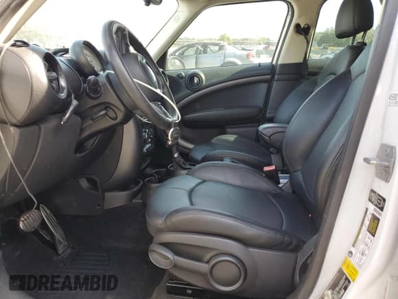 ✅ 2014 MINI Countryman S • VIN: WMWZC3C59EWT00838 • Lot: 53608055. Listed on Copart with 114,520 mi. Free auction sales archive from the USA and detailed vehicle history report at DreamBid. Image 7.