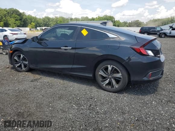 ✅ 2017 Honda Civic Touring • VIN: 2HGFC3B9XHH351182 • Lot: 62740035. Listed on Copart with 137,297 mi. Free auction sales archive from the USA and detailed vehicle history report at DreamBid. Image 2.