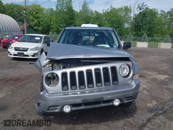 ✅ 2017 Jeep Patriot High Altitude • VIN: 1C4NJRFB1HD127957 • Lot: 42297119. Listed on IAAI with 77,601 mi. Free auction sales archive from the USA and detailed vehicle history report at DreamBid. Image 6.
