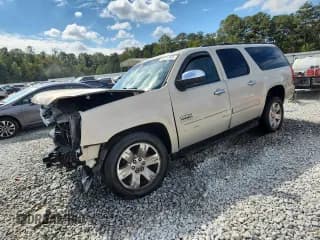 ✅ 2010 GMC Yukon XL SLT • VIN: 1GKUCKE07AR119288 • Lot: 85517945. Wystawiony na Copart z przebiegiem 257 407 mil. Bezpłatny archiwum sprzedaży aukcyjnych z USA i szczegółowy raport historii pojazdu na DreamBid. Zdjęcie 1.